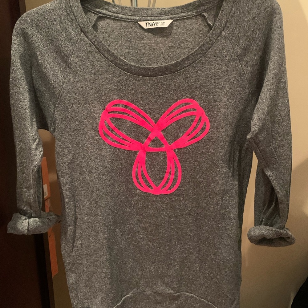 Aritzia TNA Shirt